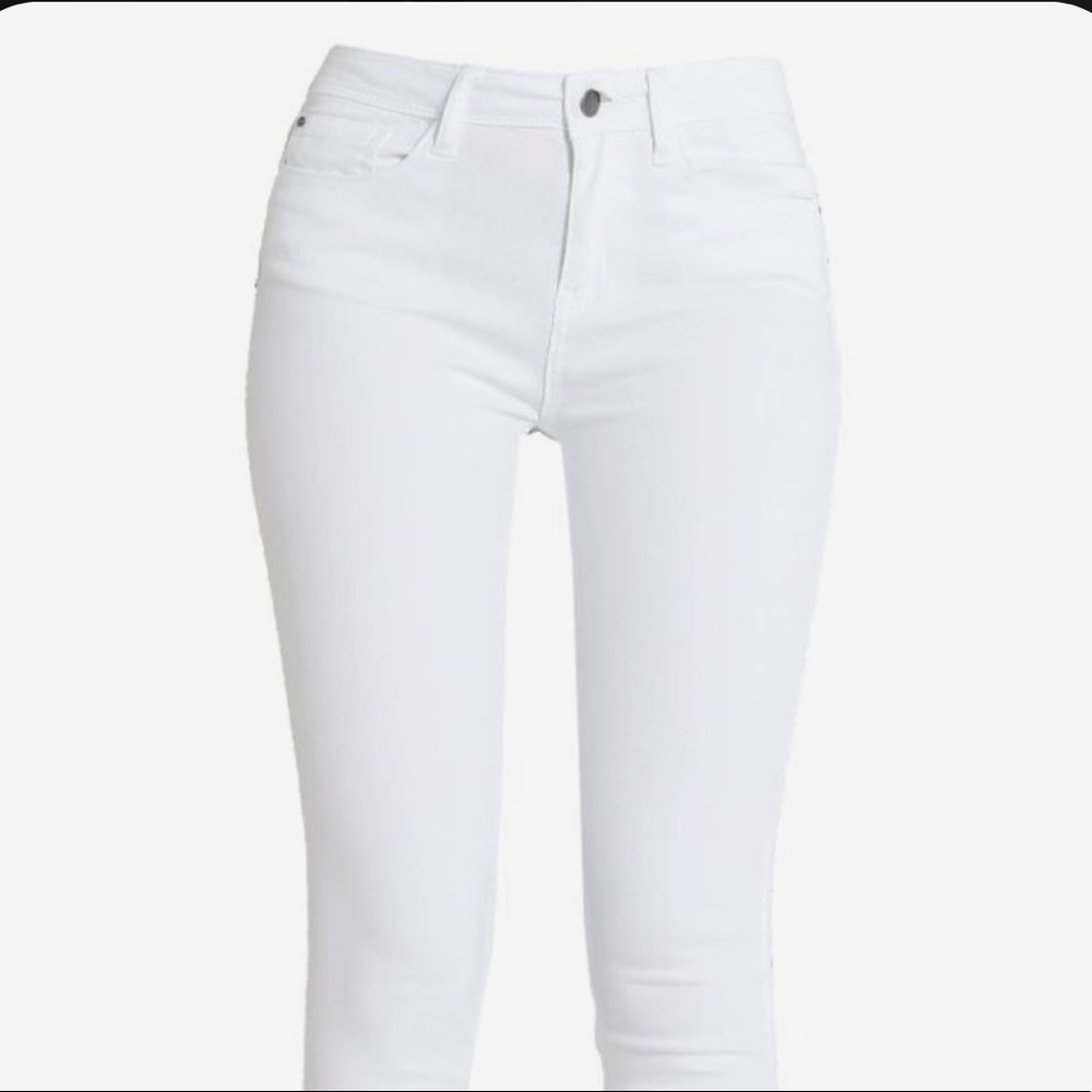 White skinny jeans